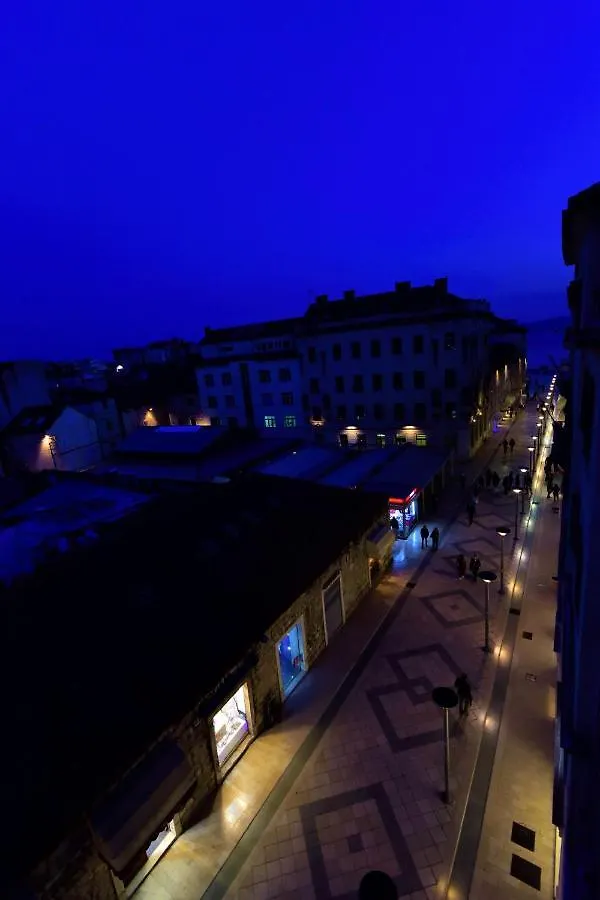 Marmontova Luxury Rooms Split
